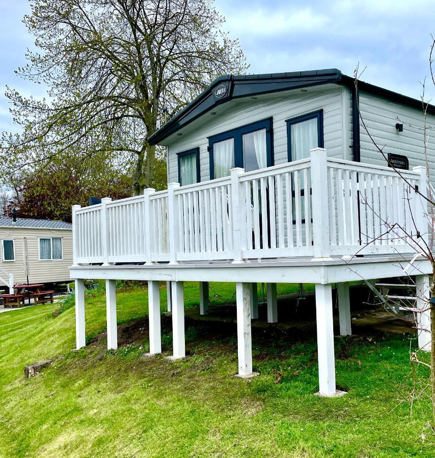 Rockley Park Private Holiday Homes Пул Екстер'єр фото
