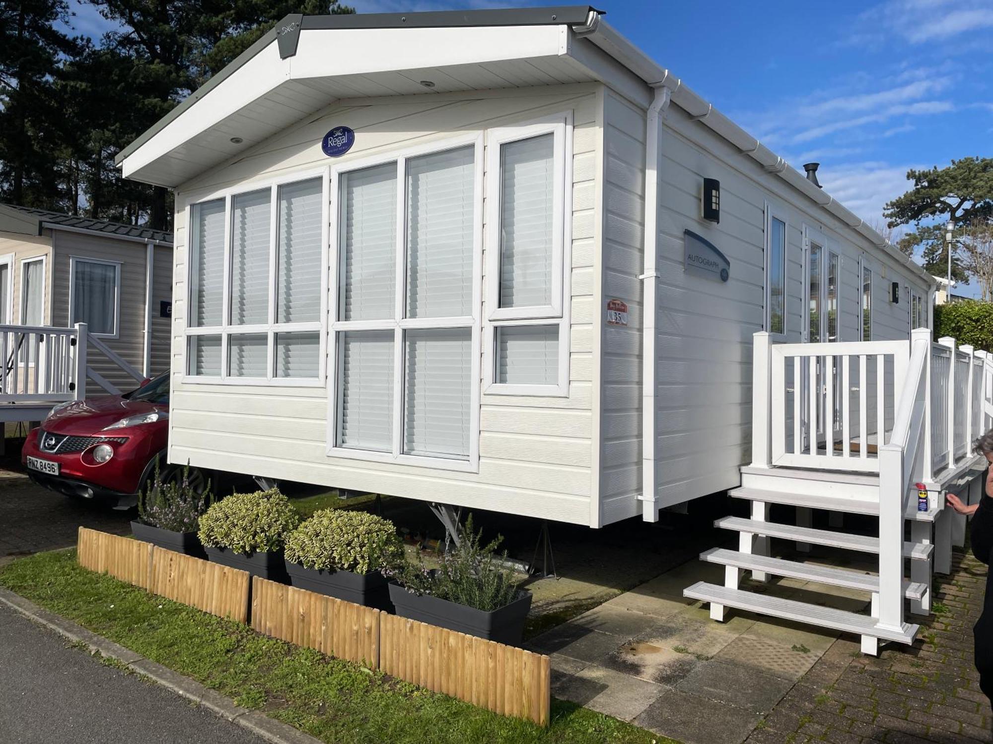 Rockley Park Private Holiday Homes Пул Екстер'єр фото