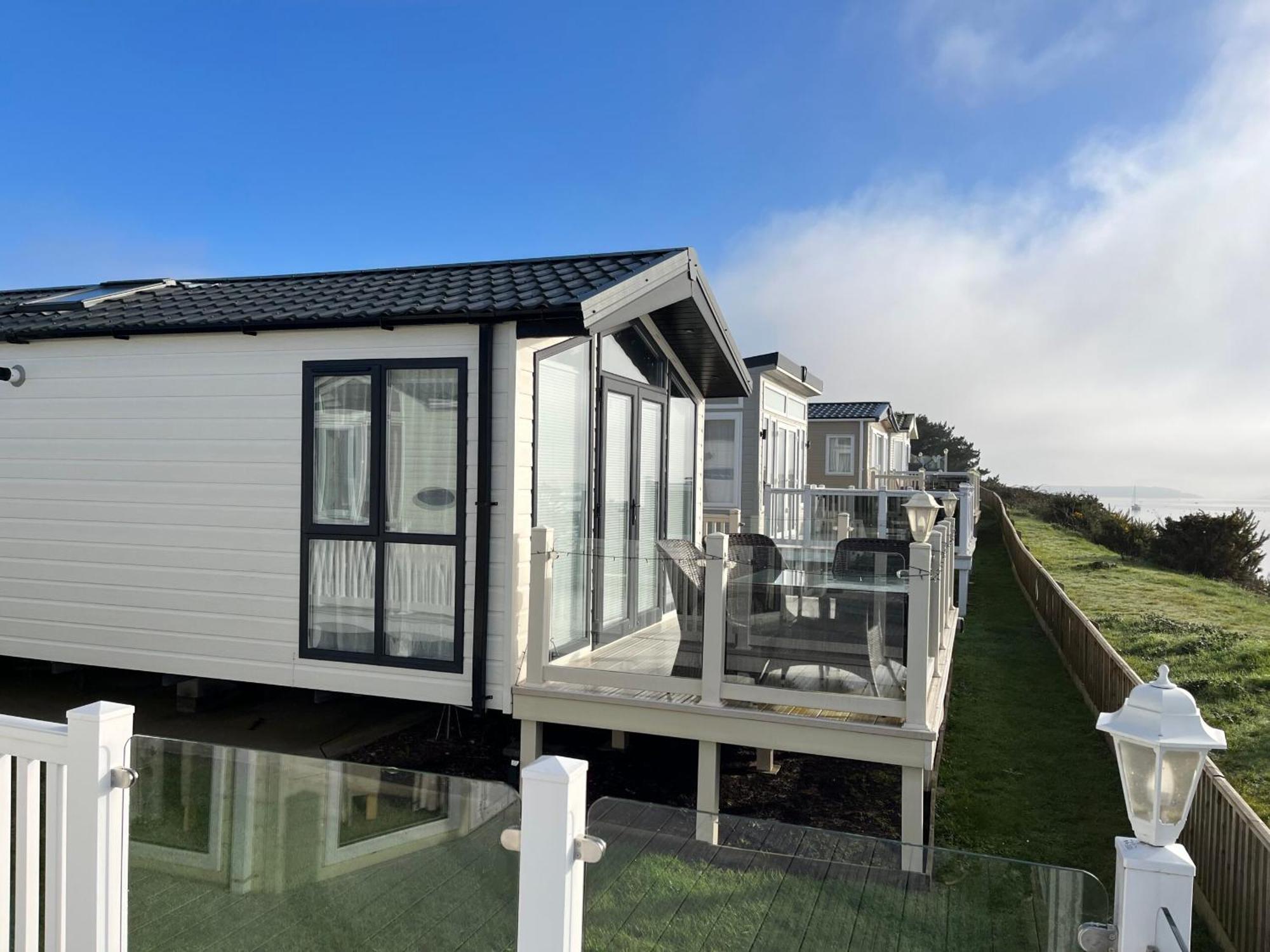 Rockley Park Private Holiday Homes Пул Екстер'єр фото